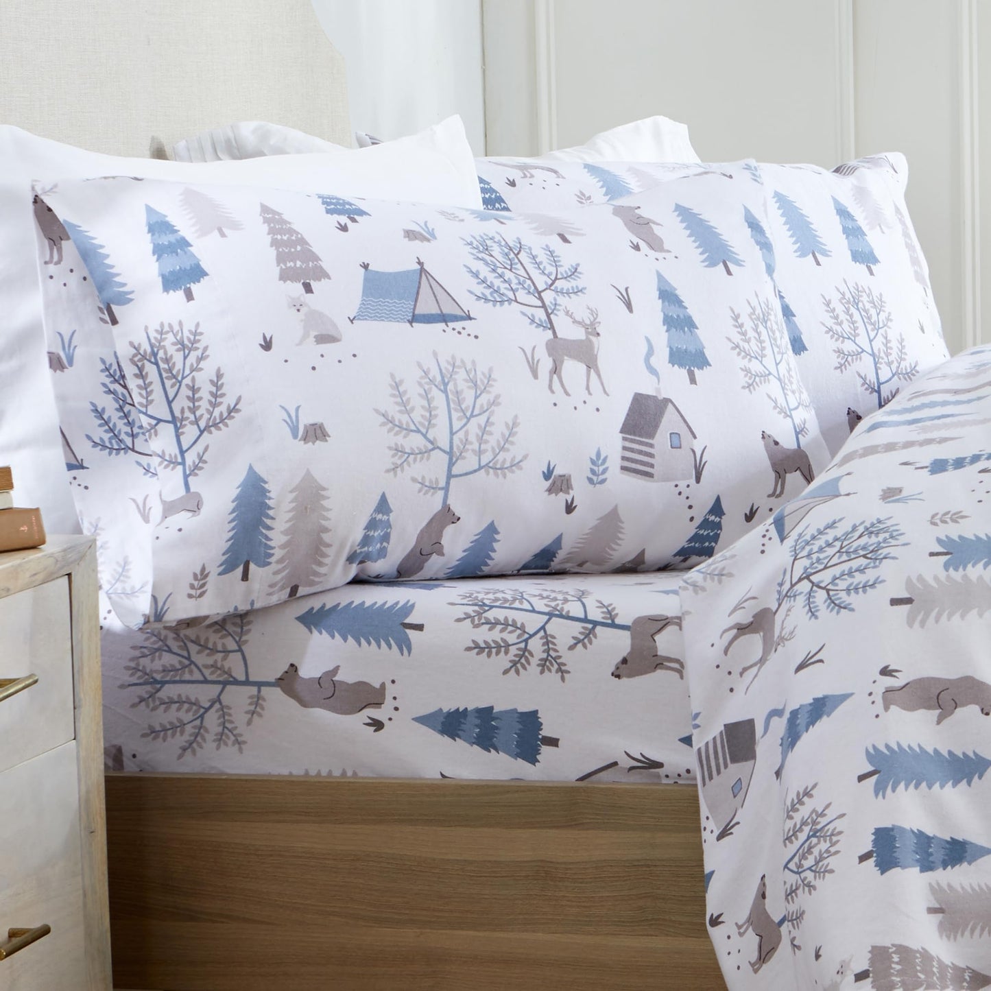 Market & Place 100% Turkish Cotton Flannel Sheet Set | 4 Piece Deep Pocket Novelty Cozy Winter Bed Sheets | Double Brushed for Extra Softness & Comfort | Alpine Collection (Full, Winter Wildlife)
