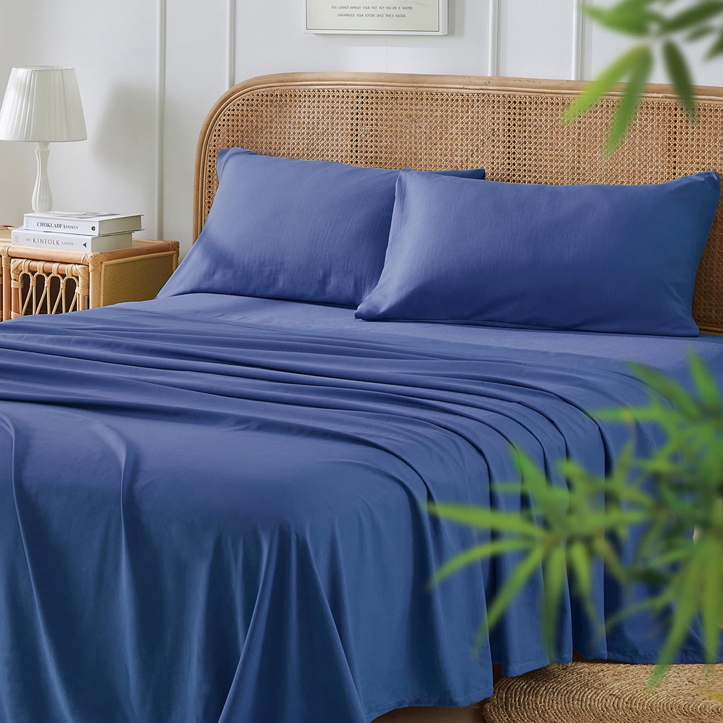 JELLYMONI Full Sheet Set, 4-Piece Soft Bed Sheets with Deep Pockets, Breathable & Smooth Polyester Bamboo Rayon Blend Bedding, Dark Blue