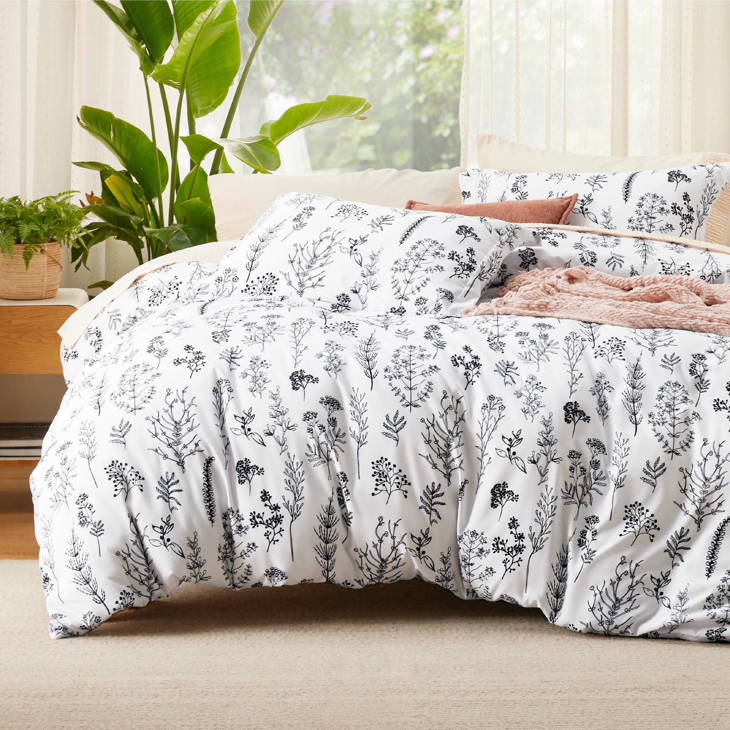 Bedsure Duvet Cover Queen Size - Reversible White Queen Duvet Cover Set with Zipper Closure, 3 Pieces Floral Patterned Bedding Set with 8 Corner Ties and 2 Pillow Shams