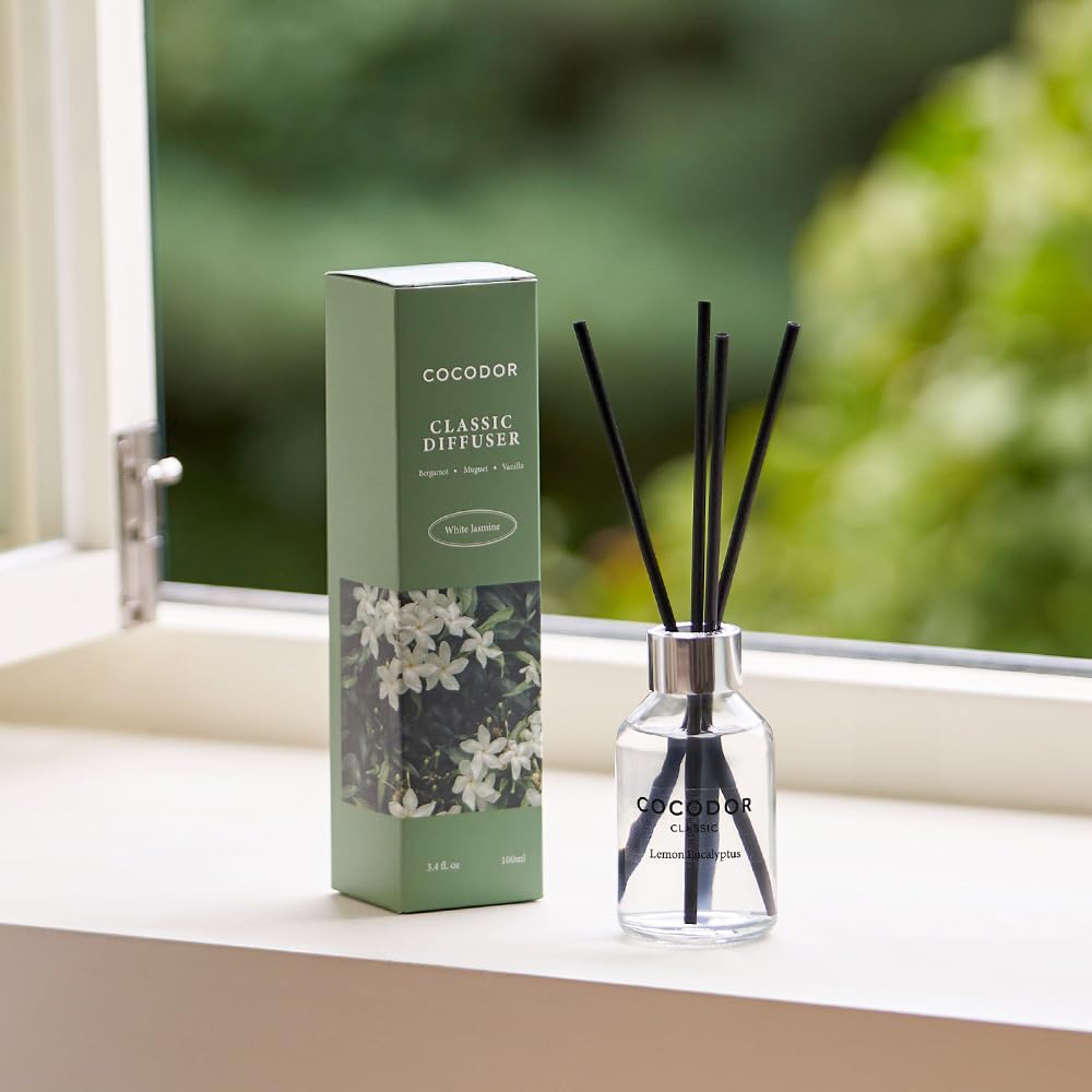 COCODOR Classic Reed Diffuser/Dark Vanilla&Sandalwood/3.4oz(100ml)/1 Pack/Home Fragrance Scent Essential Oil Stick Diffuser for Bedroom Bathroom Home Décor