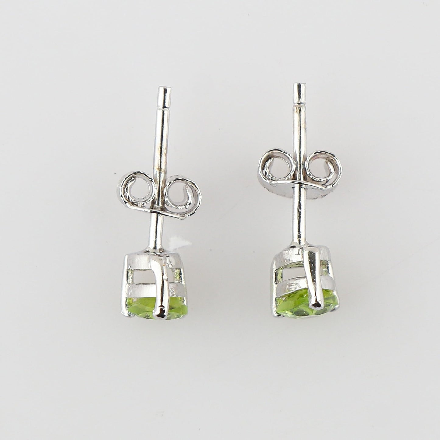 YASHEE Natural Peridot Gemstone Pear Shape Stud Earring For Women, Chakra Energy Healing Real Crystal, August Birthstone, Peridot Stud Earrings Women Unique Christmas Gift Jewelry