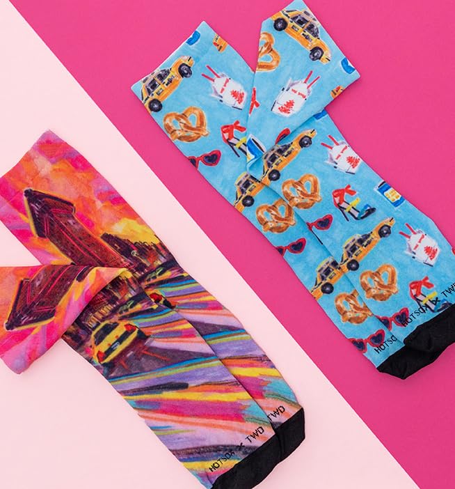 Hot Sox Women's Travel Write Draw Flatiron Crew Sock 1 Pair Pack, Pink, Women's Shoe Size 4-10