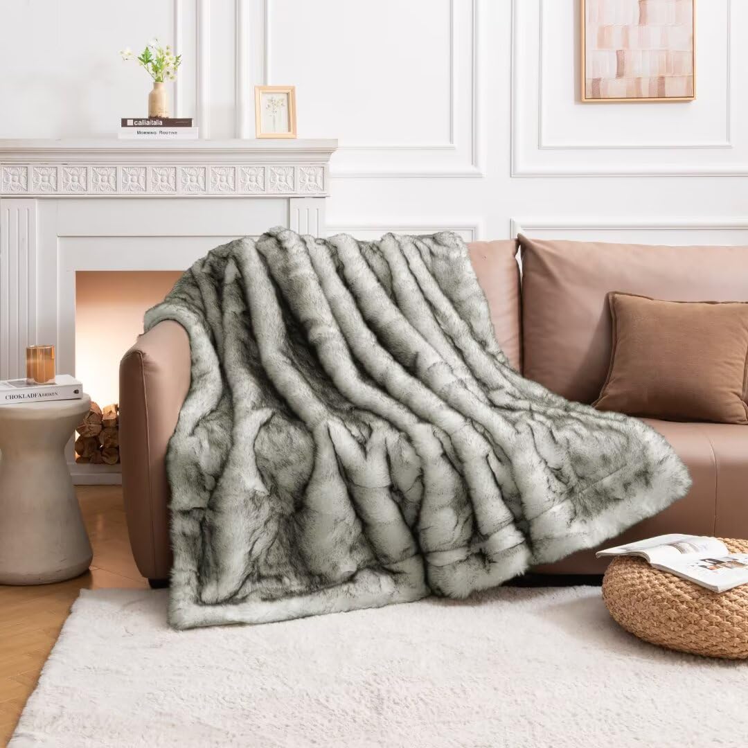 HOMFINE Luxury Faux Fur Blanket - Super Thick Warm Long Fluff Fuzzy Throw Blanket for Bed, Sofa, Couch, Home Decor with Soft Cozy Plush Velvet Back, 60"x80", Off-White with Grey