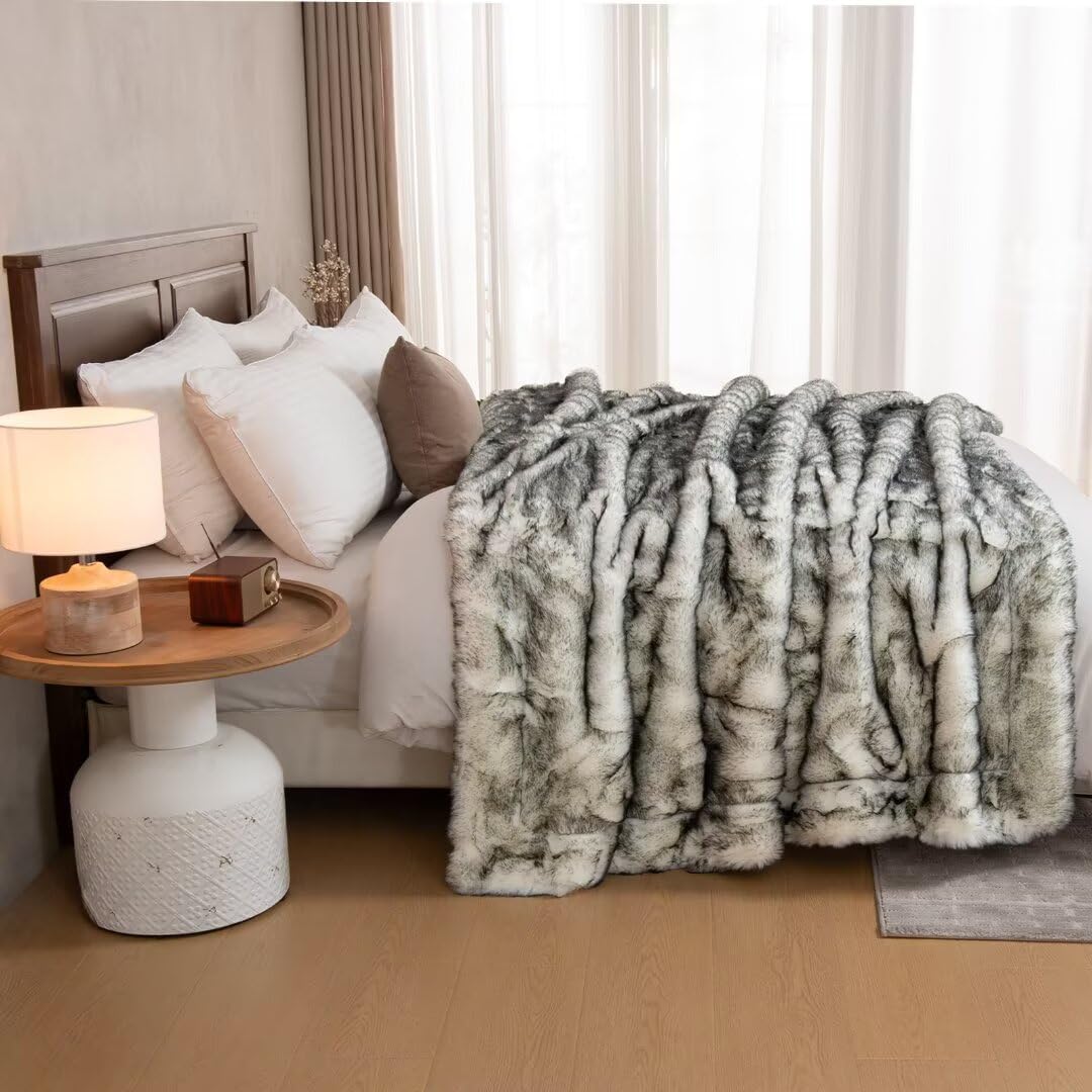 HOMFINE Luxury Faux Fur Blanket - Super Thick Warm Long Fluff Fuzzy Throw Blanket for Bed, Sofa, Couch, Home Decor with Soft Cozy Plush Velvet Back, 60"x80", Off-White with Grey