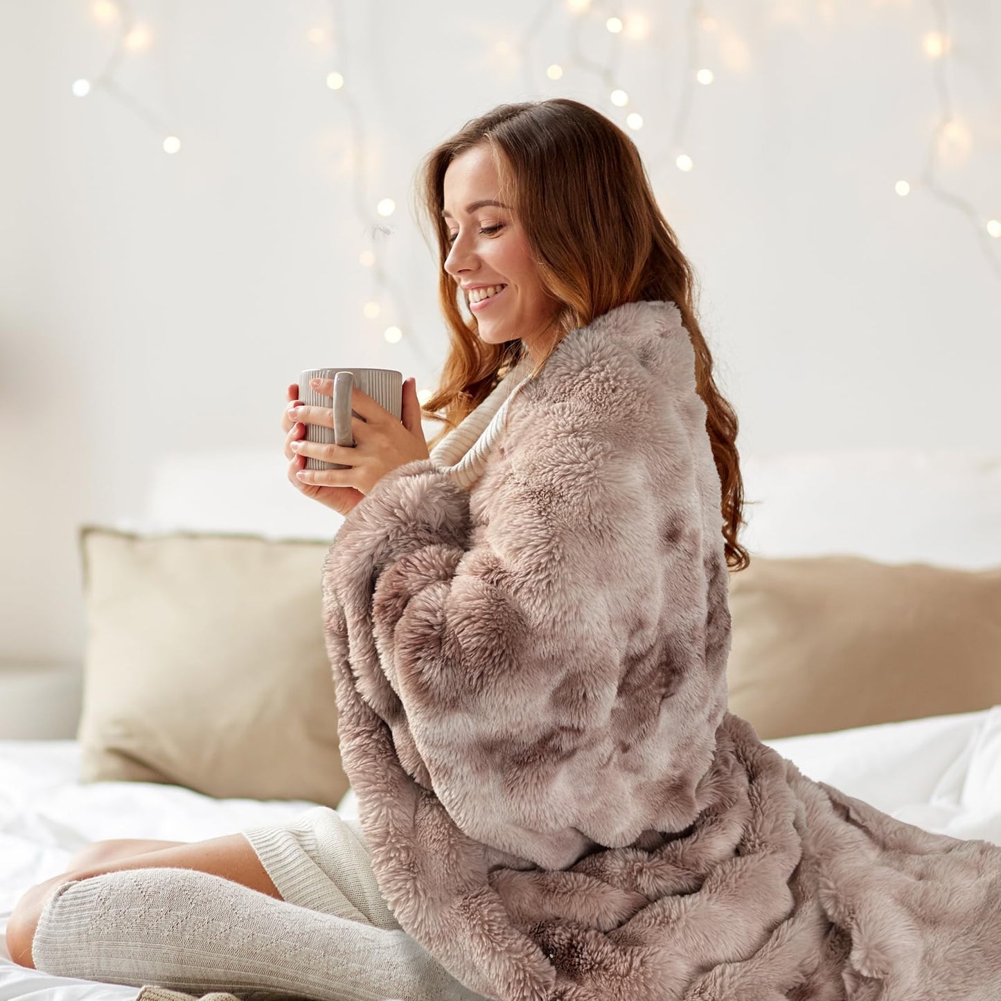 Bcareself Ultra Soft Fluffy Throw Blanket for Women & Men, Plush Sherpa Fleece Cozy Warm Fuzzy Blanket, Luxe Faux Fur Thick Minky Blanket for Couch, Bed, Sofa