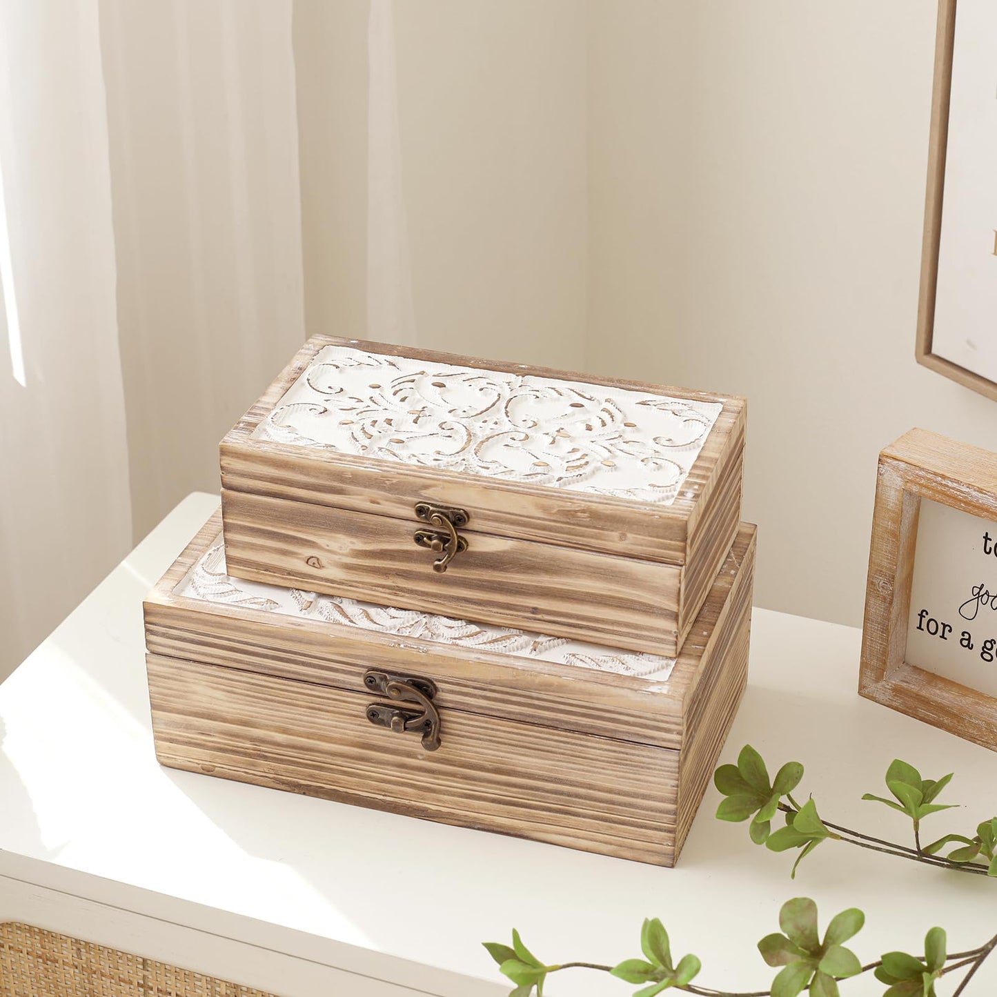 DECOR4SEASON Wooden Box Set of 2 - Rustic Farmhouse Decorative Boxes with Hinged Lid and Carved Design
