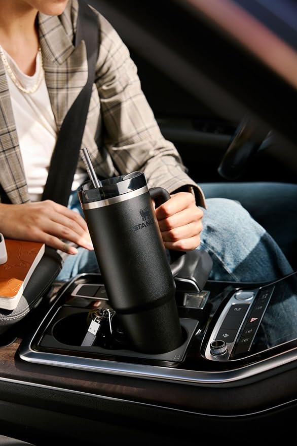 STANLEY Quencher H2.0 Tumbler with Handle and Straw 64 oz | Flowstate 3-Position Lid | Cup Holder Compatible for Travel | Insulated Stainless Steel Cup | BPA-Free | Blue Sky