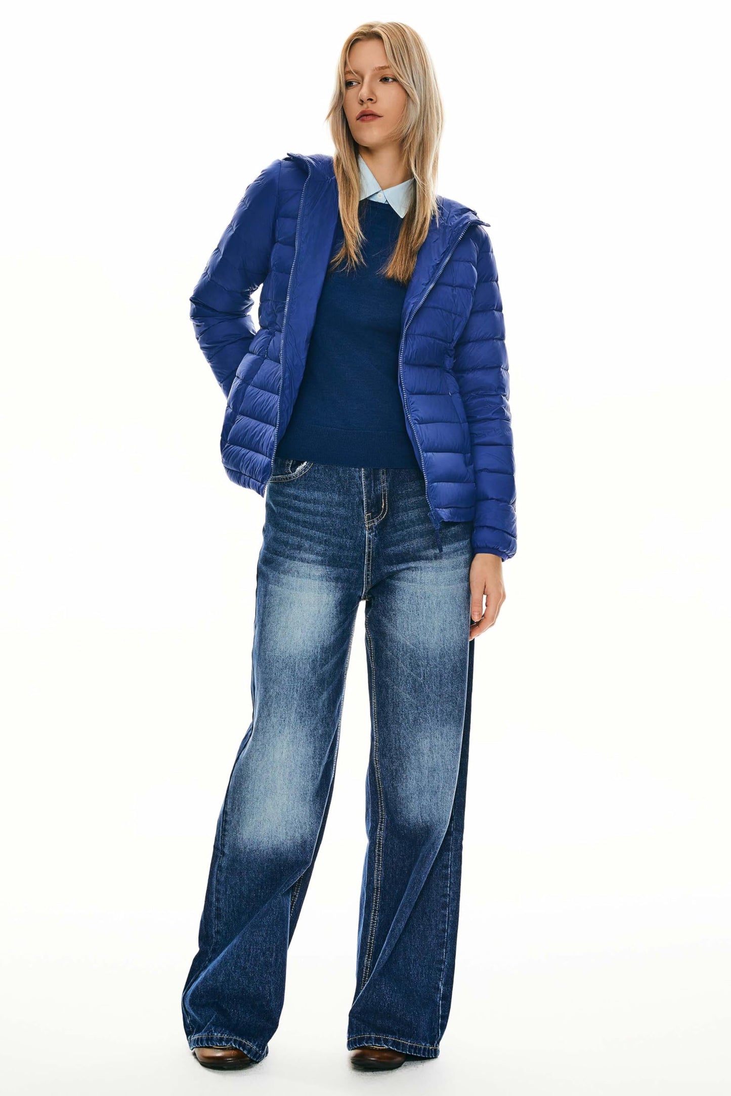 Orolay Women's Packable Down Jacket Hooded Ultra Light Weight Short Puffer Coat with Pockets Navy L