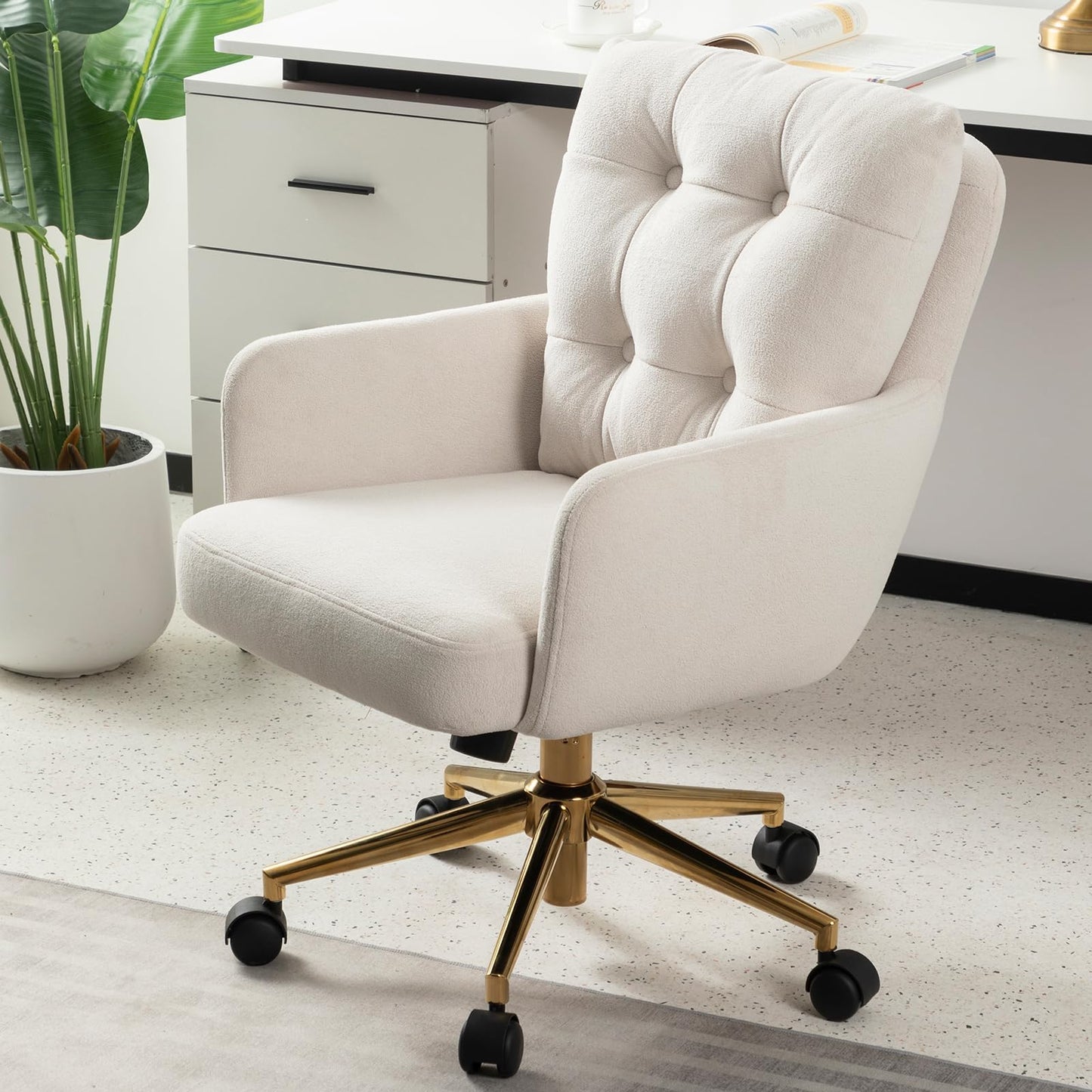 BALIAA Plush Fabric Office Chair Vanity Chair Comfy Home Office Desk Chairs with Lumbar Support, Modern Plush Fabric Desk Gold Legs Swivel Task for Home Office Bedroom Study Beige