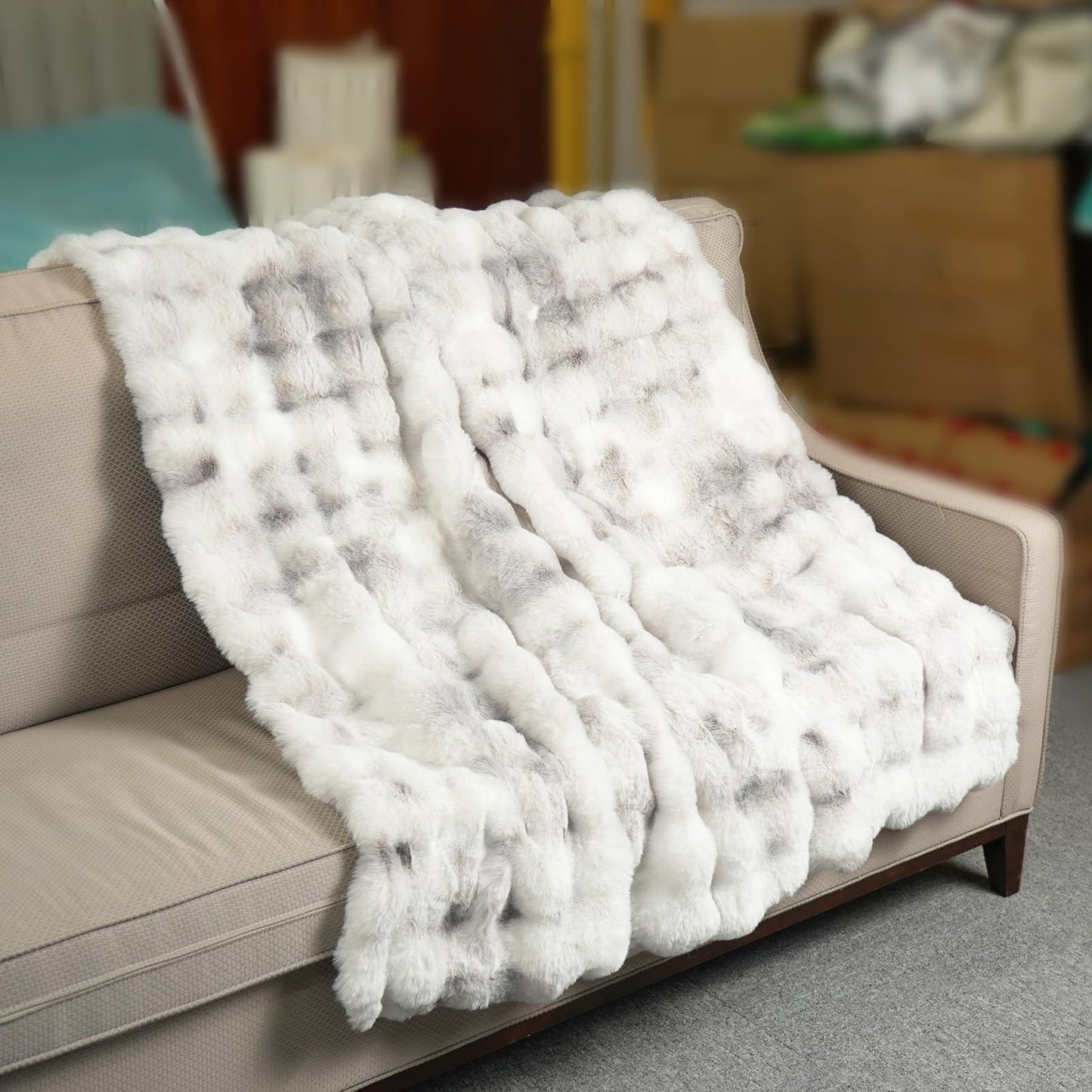 Luxury Thick Plush Tie Dye Faux Rabbit Fur Throw Blanket Ultra-Plush Cozy Soft Decorative Blanket Use for Couch Bed Travel(Tie Dye Grey,50"*60")