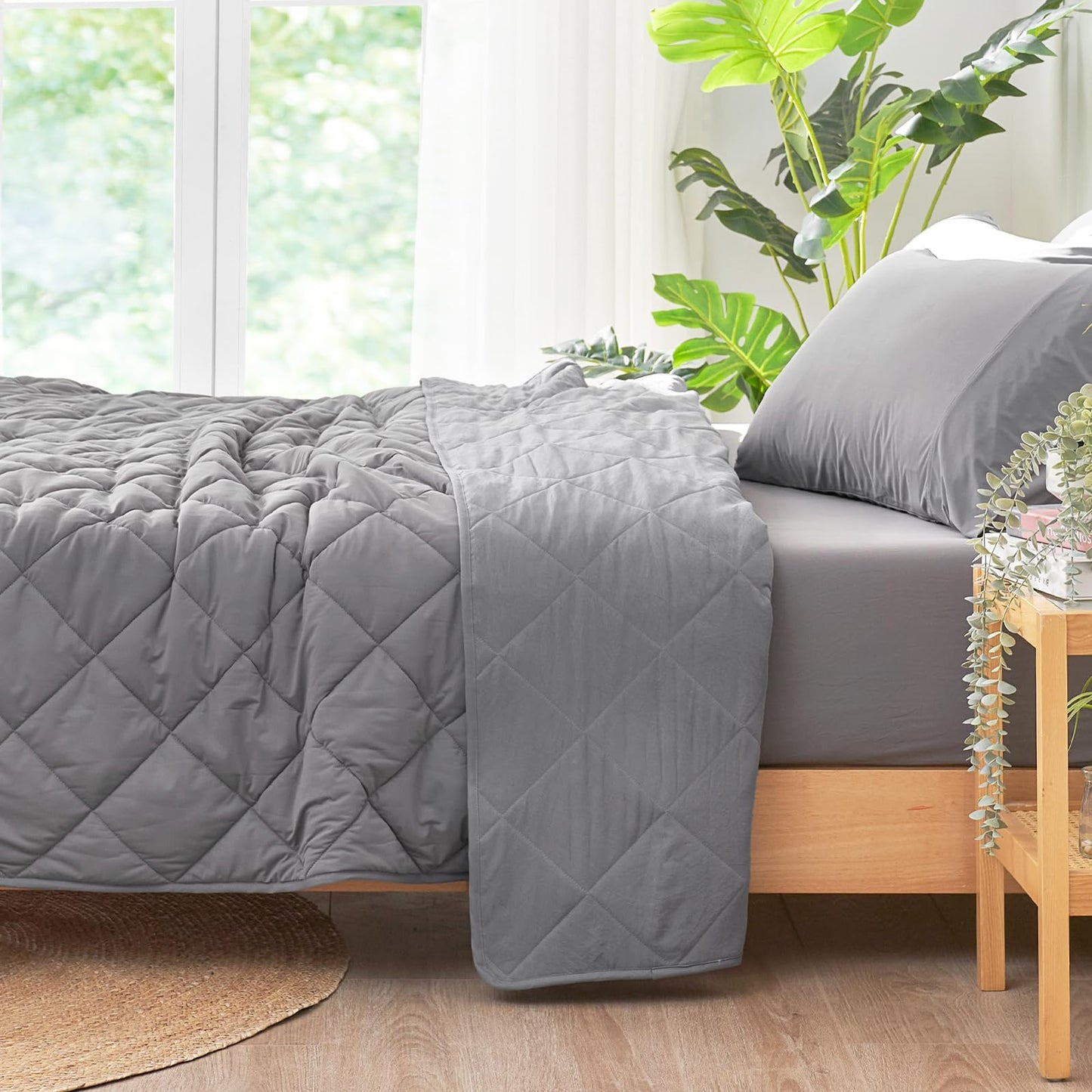 Cozy Bliss Cooling Blanket for Hot Sleepers, Q-Max 0.4 Cooling Comfort Queen Size, Cold Blankets for Night Sweats Sleeping, Ultra-Cool Lightweight Breathable Summer Blanket for Bed