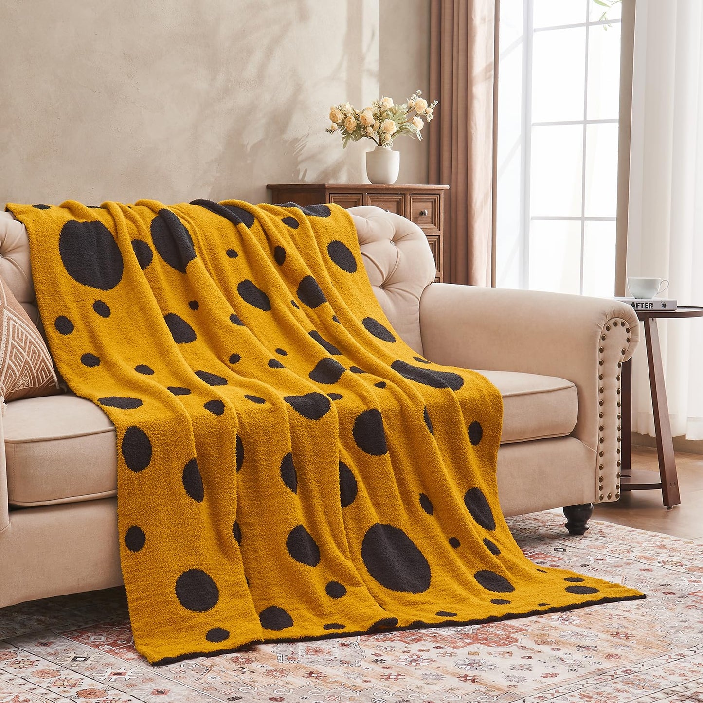 Douceur Polka Dot Throw Blanket for Couch Sofa Bed, Reversible Cozy Fluffy Super Soft Bedroom Blanket, Plush Gold Yellow Throw Blanket, 50×60 inches