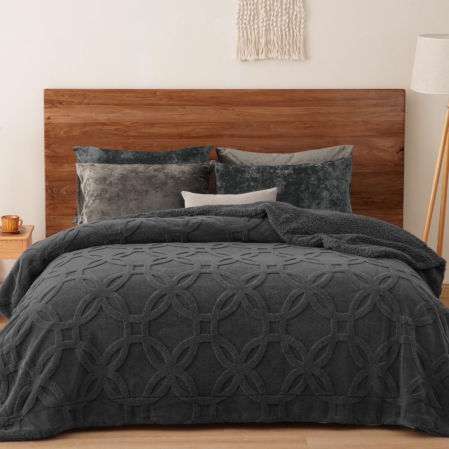 PHF Soft Sherpa Fleece Blanket King Size for Bed, 510GSM Fleece Lightweight Yet Warm Blanket, No Shed No Pilling, 108" x 90", Tufted Jacquard Cozy Thick Bed Throw for Home Decor, Dark Grey