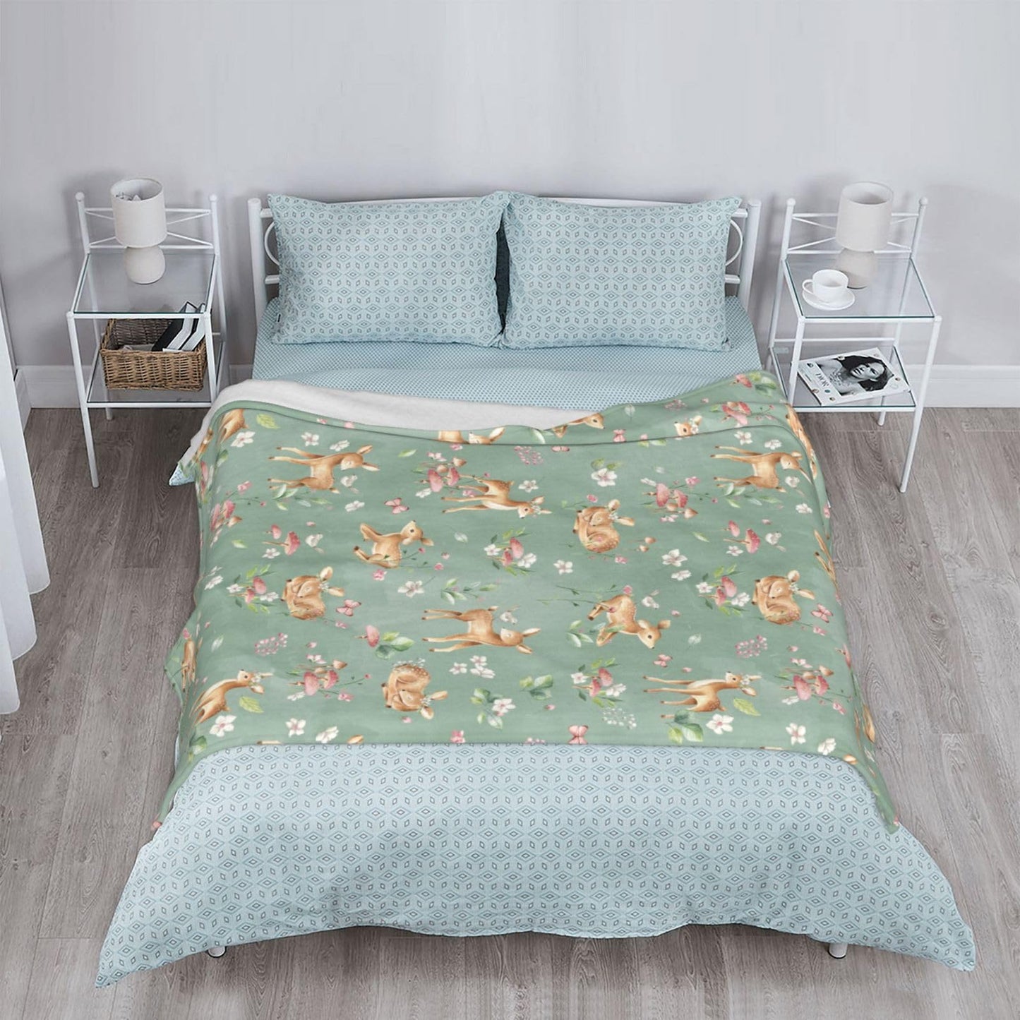 Jbofyee Deers Animal Throw Blankets All Season Ultra Soft Warm Cute Forest Fawn Fleece Blanket for Home Bed Sofa Couch Chair Outdoor Travel Camping 60x50 Inch