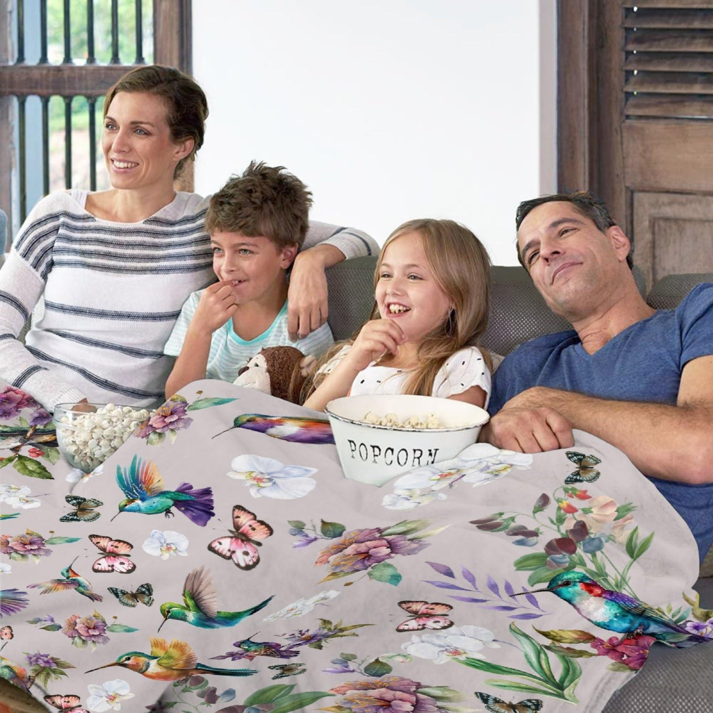 Hummingbird Throw Blanket Butterfly Hummingbirds Theme Blanket for Women Girls Hummingbird Gifts for Bird Lovers Bird Flower Blanket for Couch Bed Outdoor 40"x50"for Kids/Child
