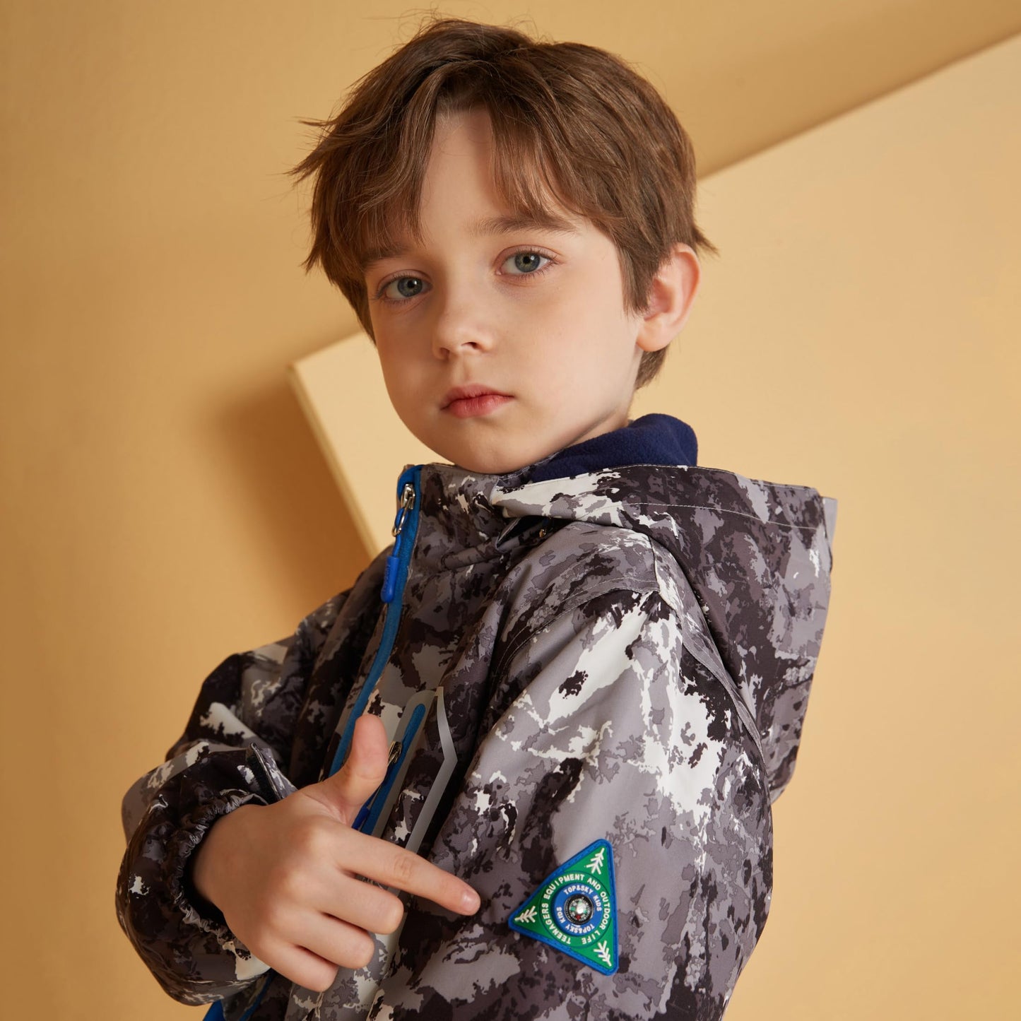MGEOY Boys Rain Jacket Lightweight Waterproof Hooded Fleece Lined Raincoat Windbreakers for Kids Grey 8/9