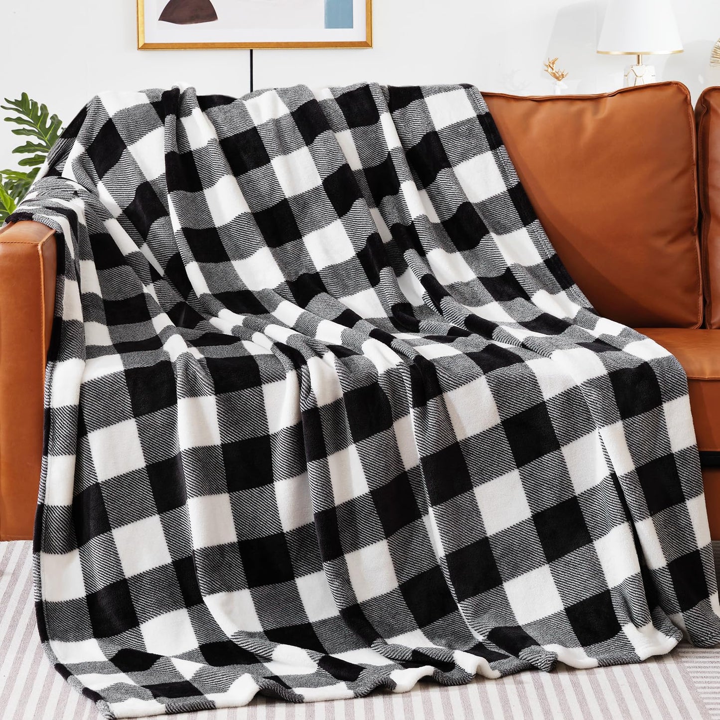 Touchat Fleece Throw Blankets, Buffalo Plaid Throw Blanket for Couch Sofa Bed, Soft Warm Fuzzy Cozy Plush Checkered Blanket, Lightweight Farmhouse Decor(Black and White Plaid, 50“ x60”)