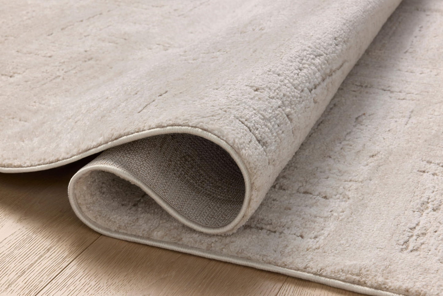 Loloi Amber Lewis Monty Collection MOT-01 Ivory/Taupe 5'-3" x 7'-6", .50" Pile Height, Accent Rug