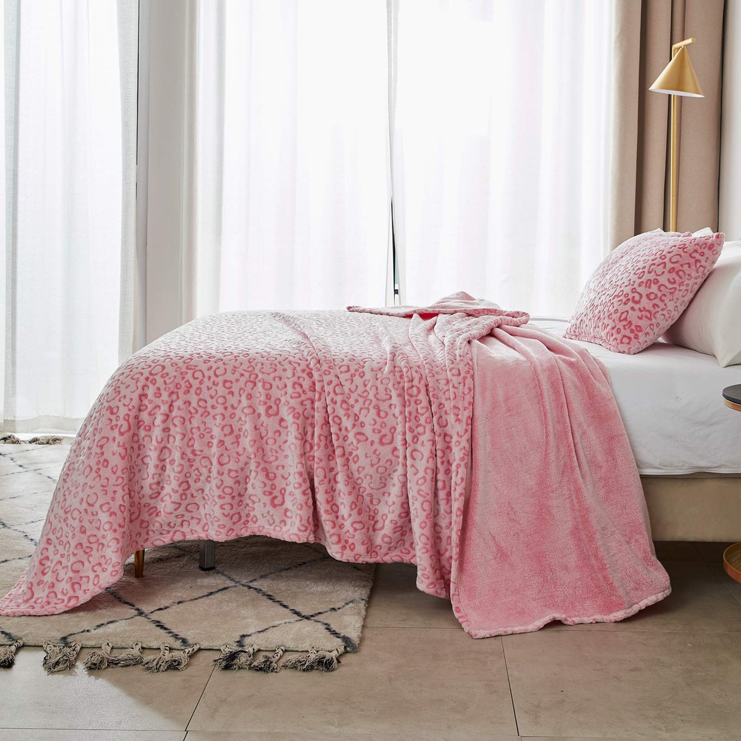 FY FIBER HOUSE Pink Throw Blanket Leopard Print Blanket Flannel Fleece Cheetah Print Cute Plush Throw for Couch, 50"X60"