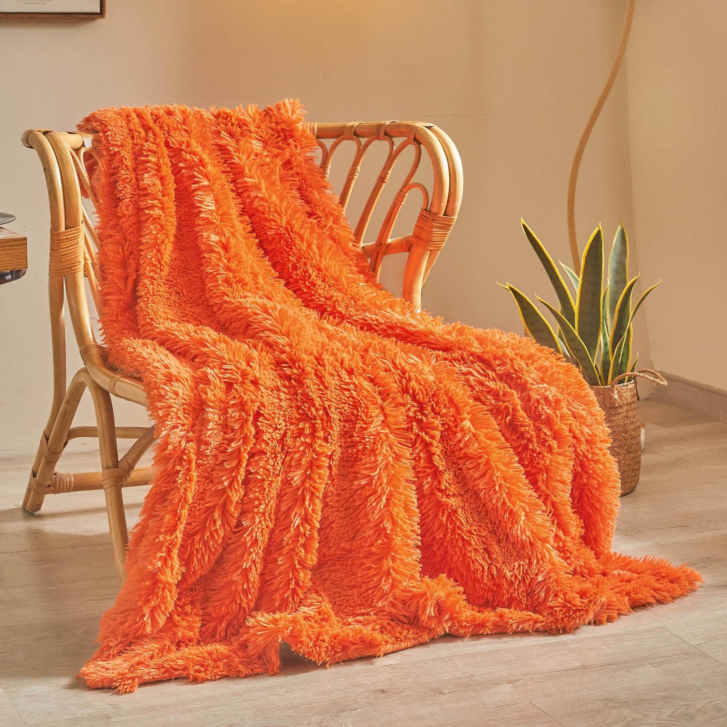 XeGe Luxury Faux Fur Throw, Orange Soft 50x60 Fluffy Blanket, Shaggy Plush Decorative Couch Throw, Cute Furry Bed Throw Fuzzy Office Lap Blanket for Bedroom Living Room Sofa, Orange