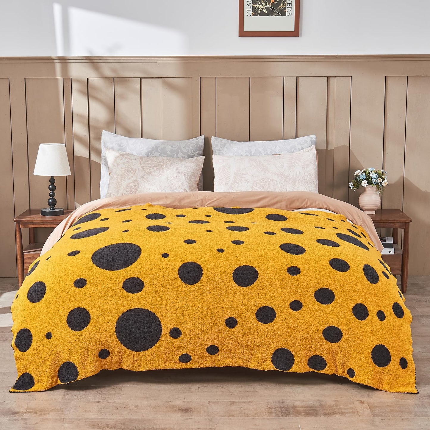 Douceur Polka Dot Throw Blanket for Couch Sofa Bed, Reversible Cozy Fluffy Super Soft Bedroom Blanket, Plush Gold Yellow Throw Blanket, 50×60 inches