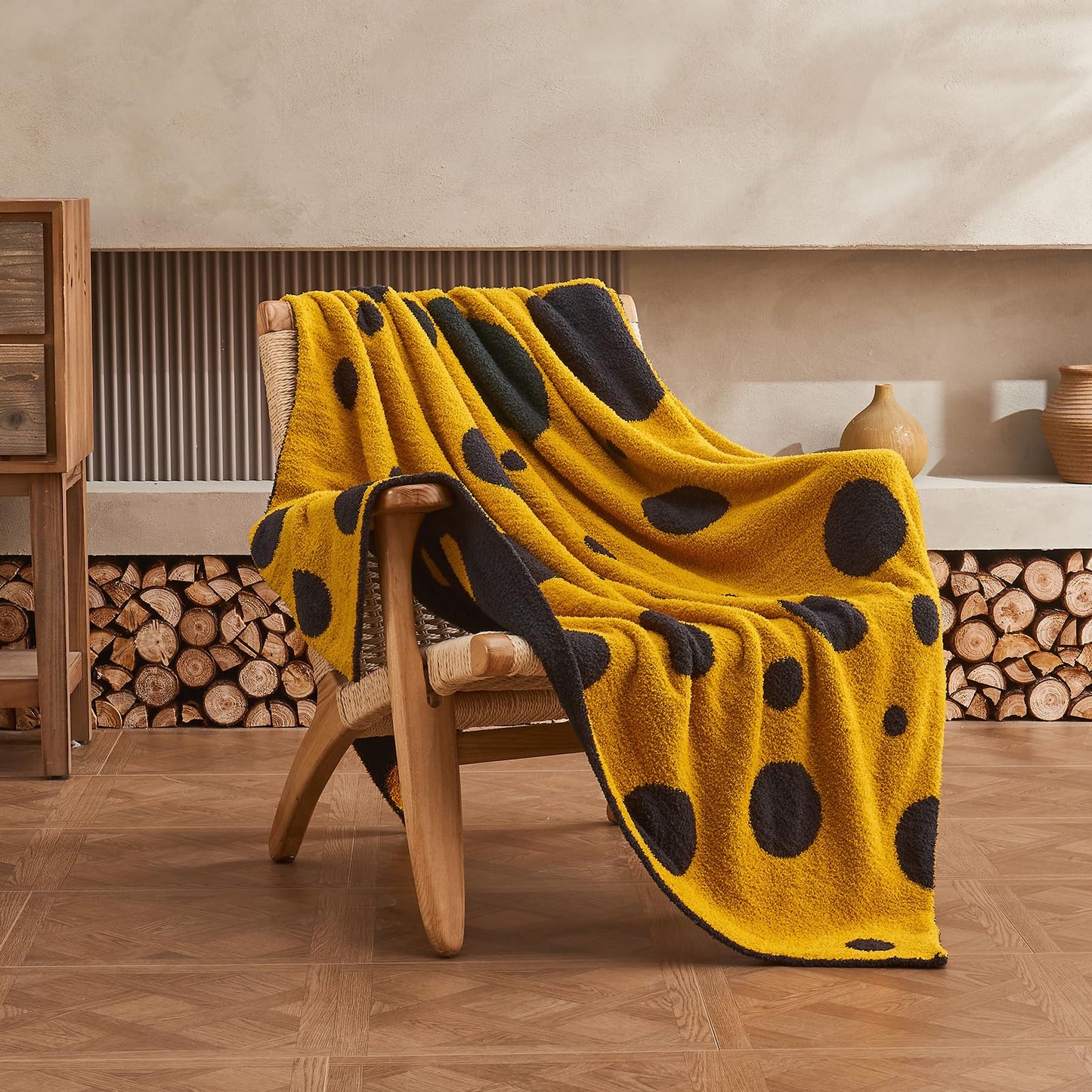 Douceur Polka Dot Throw Blanket for Couch Sofa Bed, Reversible Cozy Fluffy Super Soft Bedroom Blanket, Plush Gold Yellow Throw Blanket, 50×60 inches