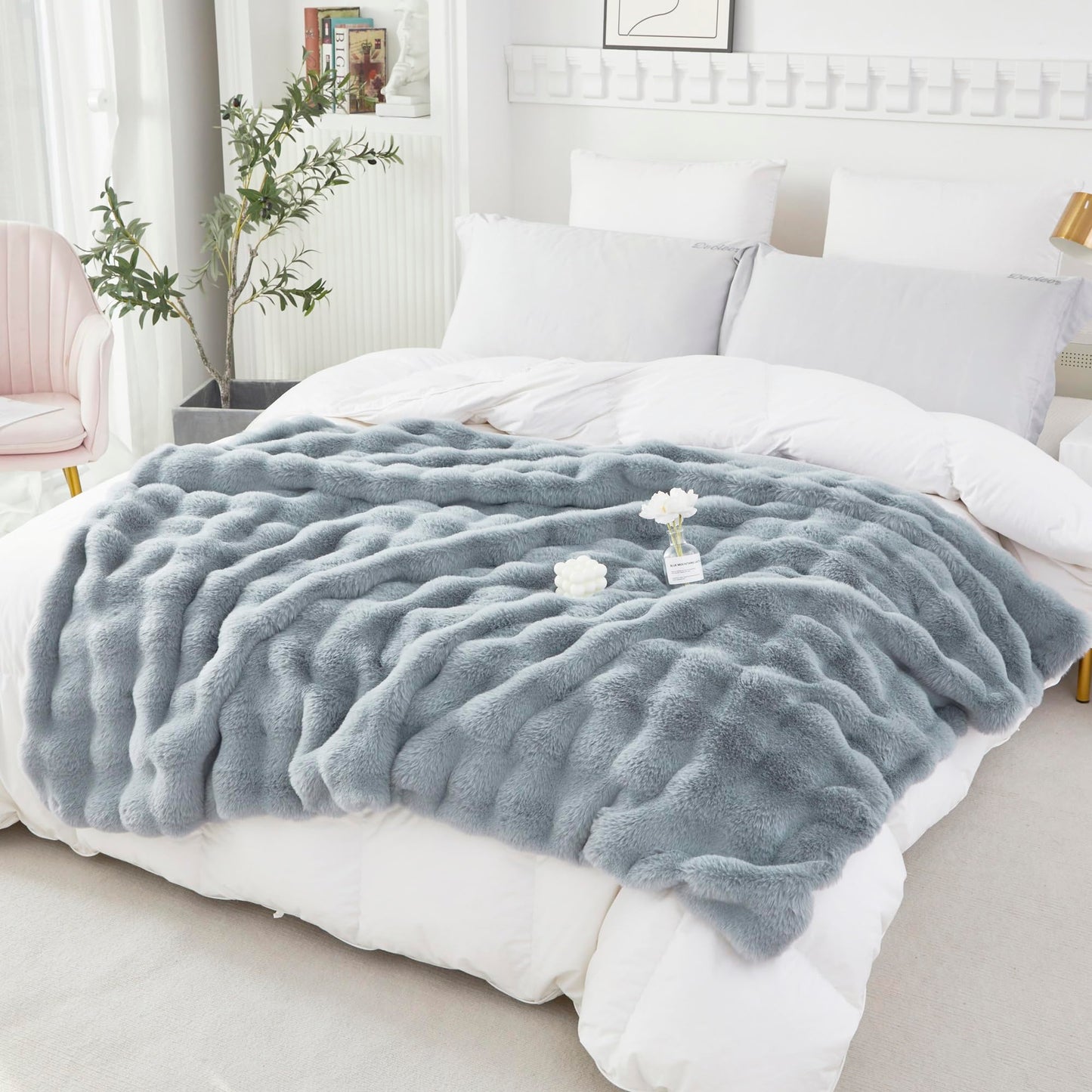 RYNGHIPY Faux Fur Throw Blanket, Double Side Thick and Warm for Couch, Plush Fluffy Faux Rabbit Fur Decoration for Sofa, Chair and Bed, Grey Winter Blanket (Grey, 51''x63'')