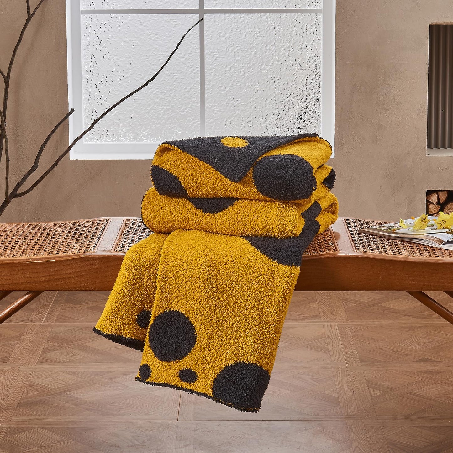 Douceur Polka Dot Throw Blanket for Couch Sofa Bed, Reversible Cozy Fluffy Super Soft Bedroom Blanket, Plush Gold Yellow Throw Blanket, 50×60 inches