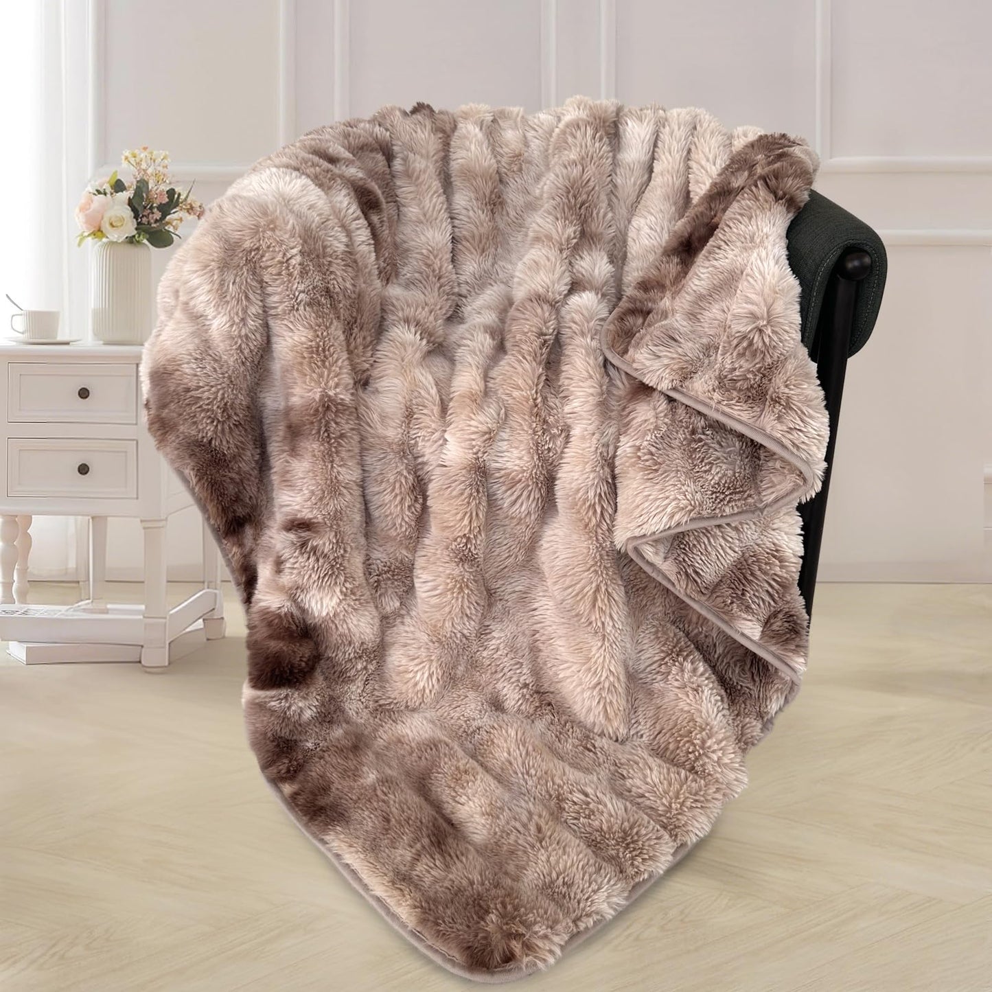 Bcareself Ultra Soft Fluffy Throw Blanket for Women & Men, Plush Sherpa Fleece Cozy Warm Fuzzy Blanket, Luxe Faux Fur Thick Minky Blanket for Couch, Bed, Sofa