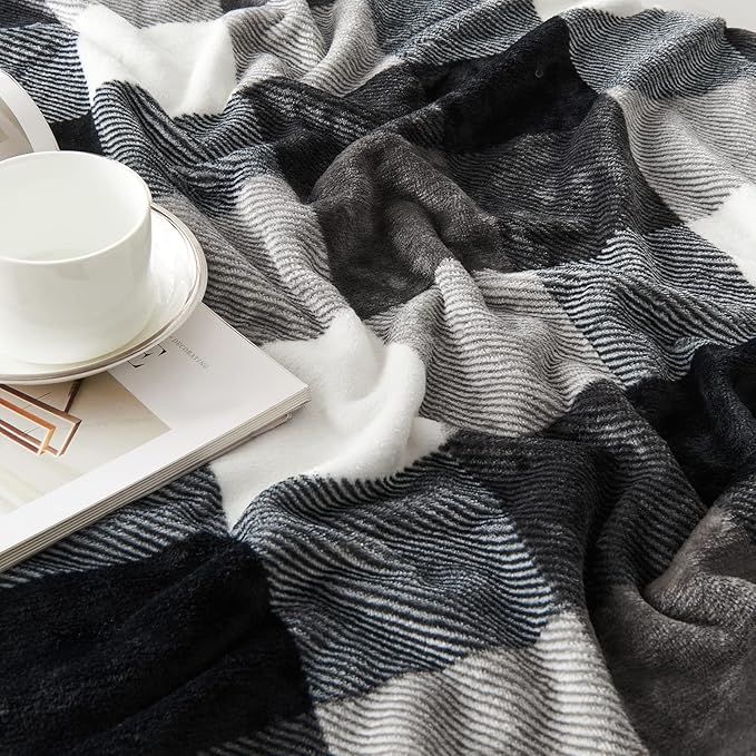 SOCHOW Buffalo Plaid Flannel Fleece Throw Blanket 50 x 60 Inches, Soft Lightweight Cozy All Season Black/White Checkered Blanket for Bed, Couch, Car