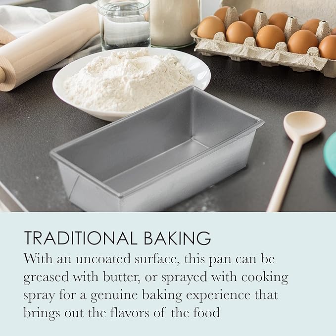 Chicago Metallic Commercial II 1-Pound Loaf Pan, Heavy-Weight Aluminized Steel, Professional Bread Baking Pan with Wire Reinforcement
