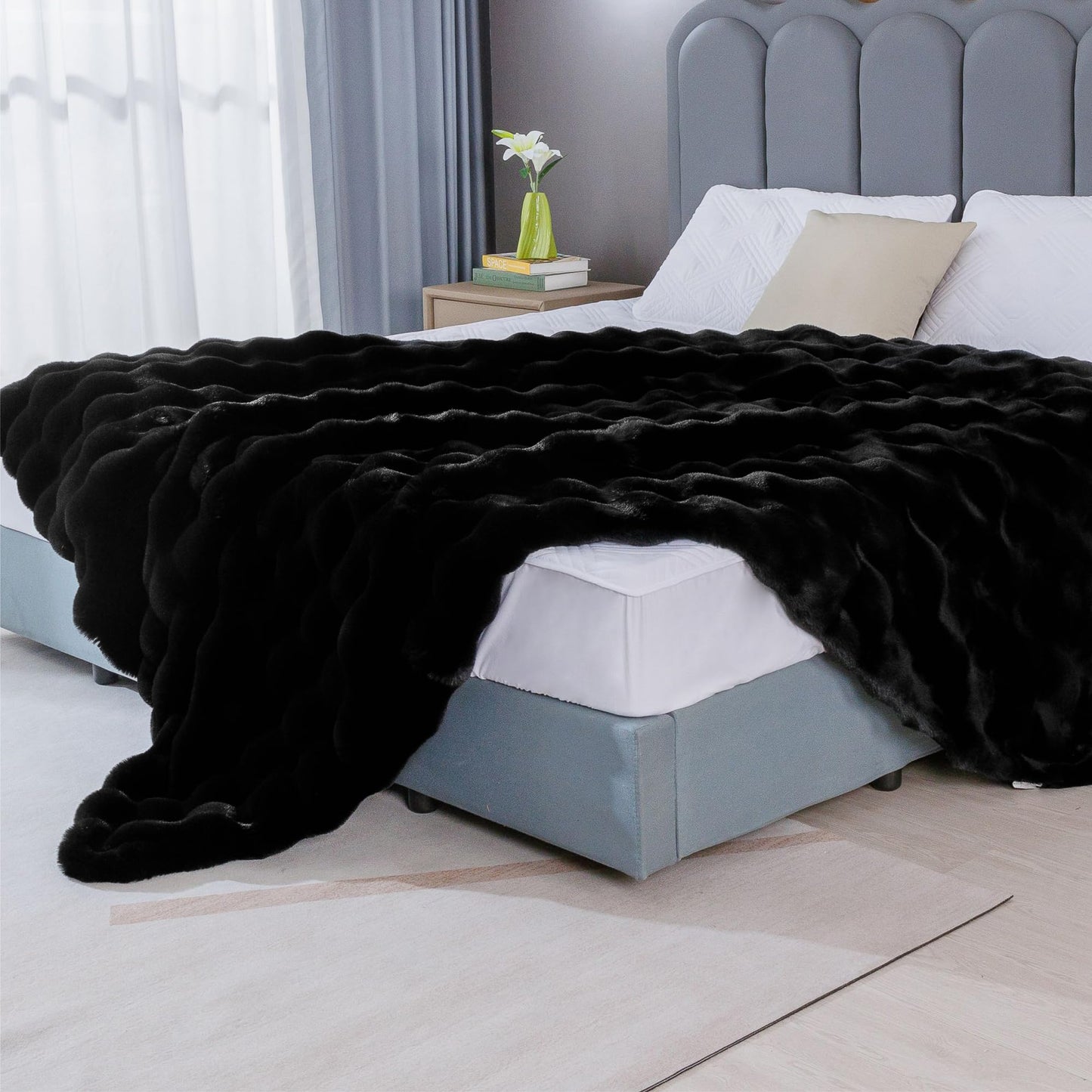 BlanketSolution Black Faux Fur Thick Bed Soft Throw Blanket 60X80 for Couch Living Room Fluffy Bubble Faux Rabbit Fur Blanket Warm Bunny Blanket Home Decor 860 GSM