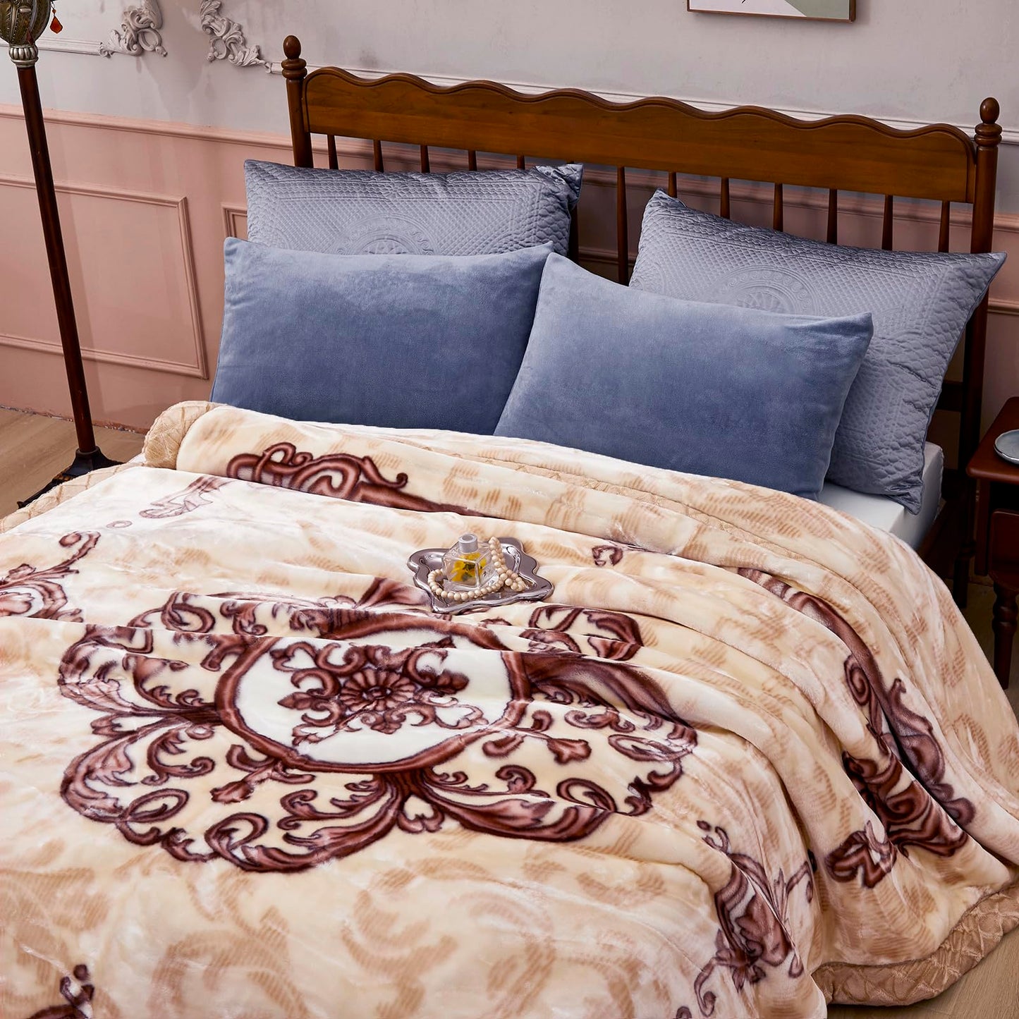11 lbs Heavy Korean Mink Blanket King Size 86 x 95 inch Silky Soft and Warm, 2 Ply Raschel Bed Blanket for The Cold Night.