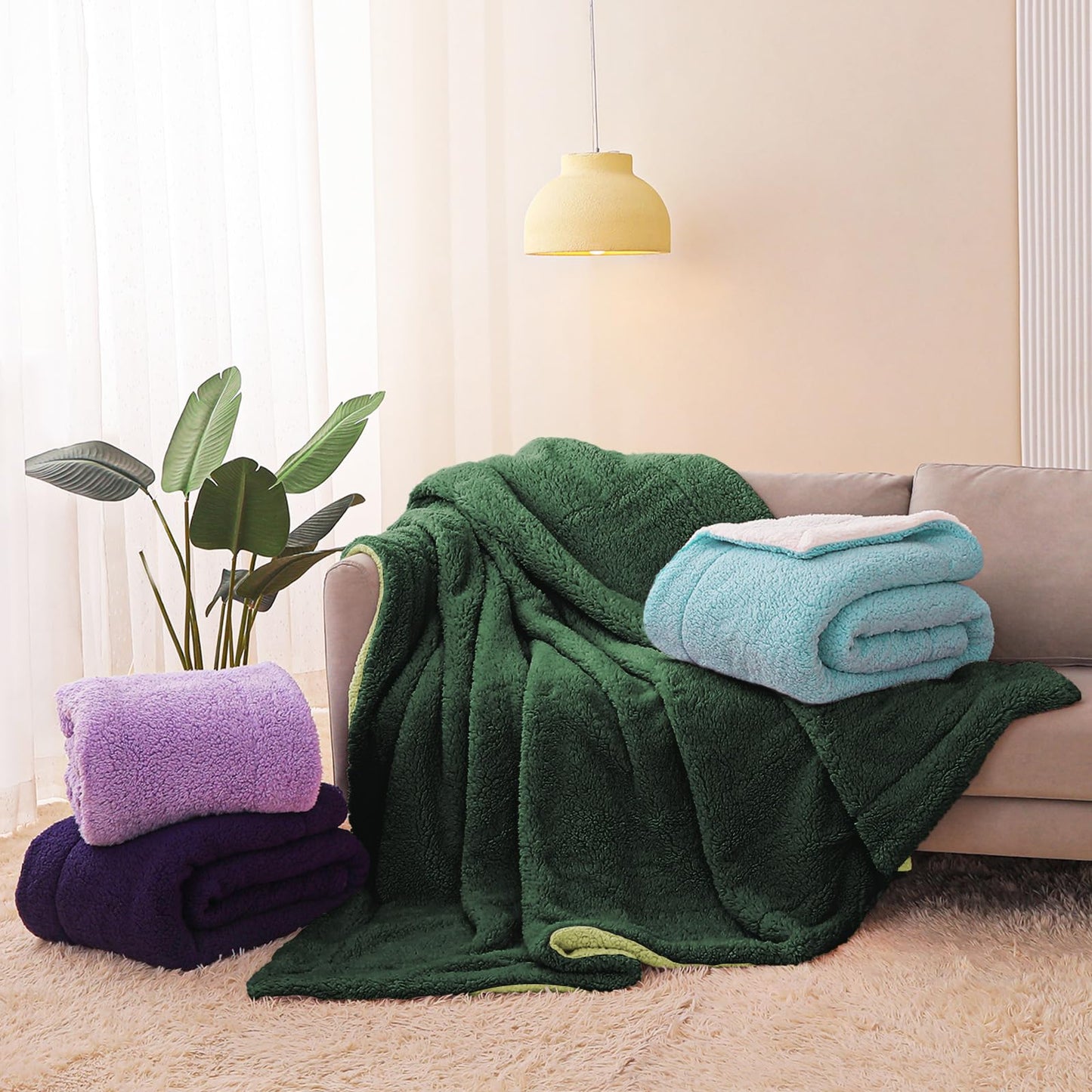 Exclusivo Mezcla Reversible Sherpa Fleece Throw Blanket for Couch, Soft Plush Blanket for Bed, Thick Warm Fluffy Blankets for Winter, 50x60 Inches, Brown/Khaki