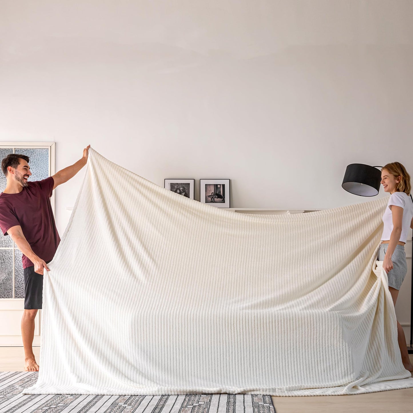 Serenhom 120x120 Inch Huge 10'x10' Extra Large Soft Cozy Fleece Blanket, Giant Seamless Oversized King California King Blanket Olive-Shaped Jacquard Pattern for Sofa, Family, Travel - Ivory White