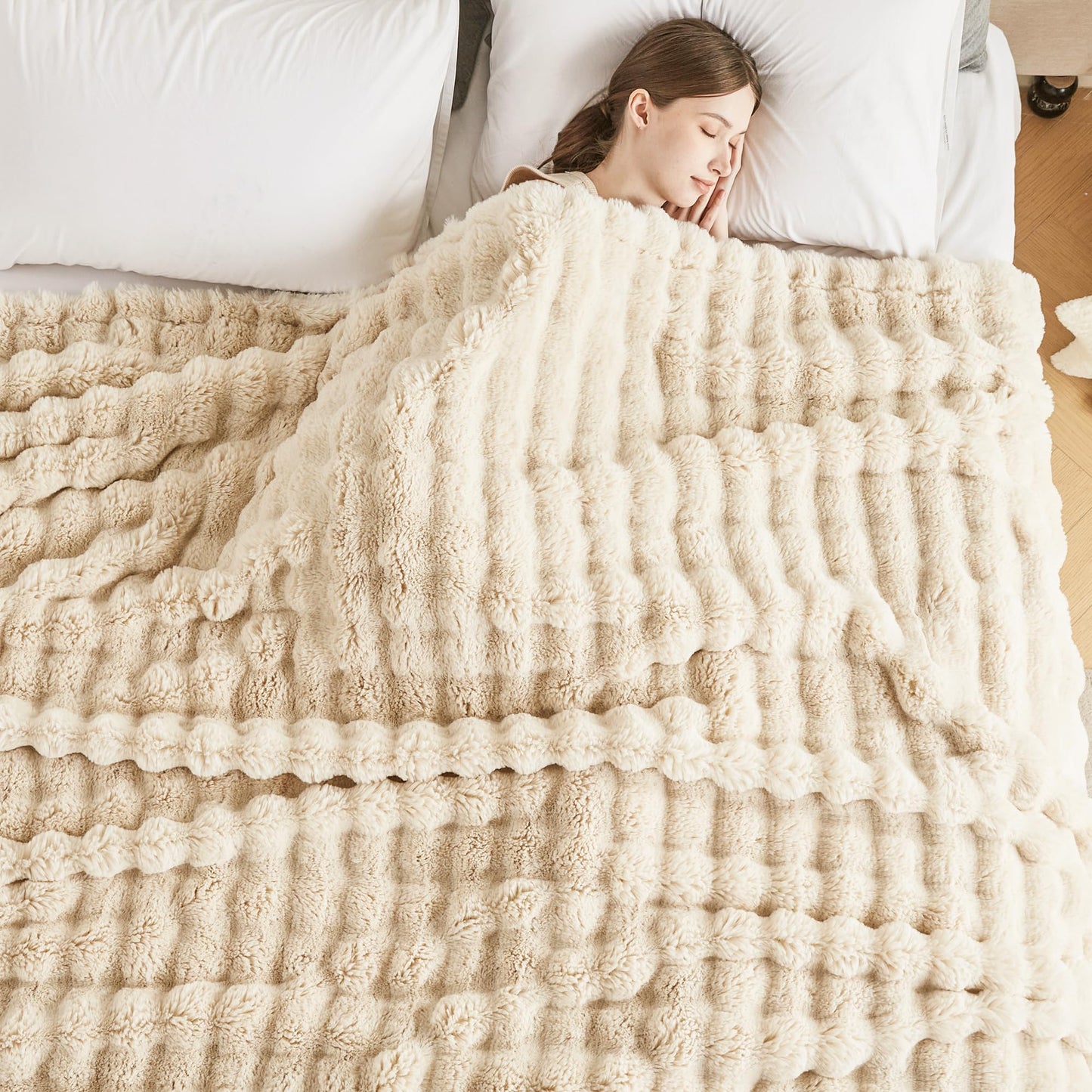 Serenhom 50x60 Inches Ultra-Soft Fuzzy Faux Fur Plush Throw Blanket - Thick, Warm Sherpa for Couch, Sofa, Bedroom, Camping - Decorative Blanket for Cozy Warmth, Bubble Khaki