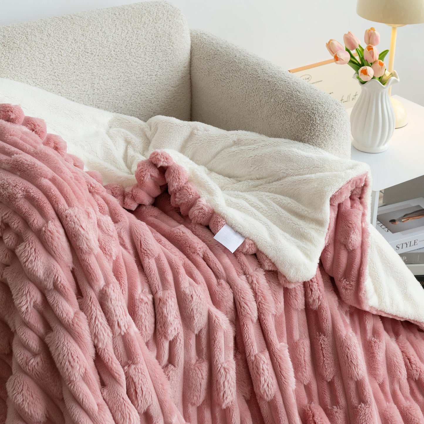 UKELER Sherpa Fleece Blanket 50 × 60 inch Fuzzy Soft Bed Blanket 610 GSM Thick Striped Throw Blanket for Couch Sofa Bed Office Camping, Pink