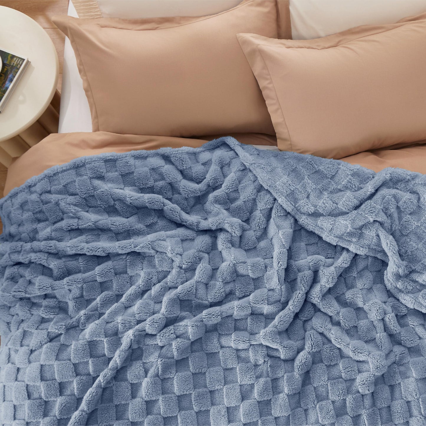 Bedsure Ashley Blue Fleece Blanket for Couch - Super Soft Cozy King Blankets for Women, Cute Small Throws for Girls, 108x90 Inches